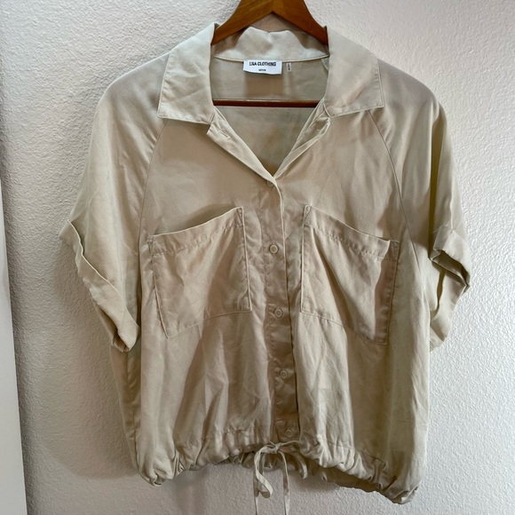 LNA Tops - LNA Clothing 100% Tencel Ivory Button Down Short Sleeve Blouse Size M.